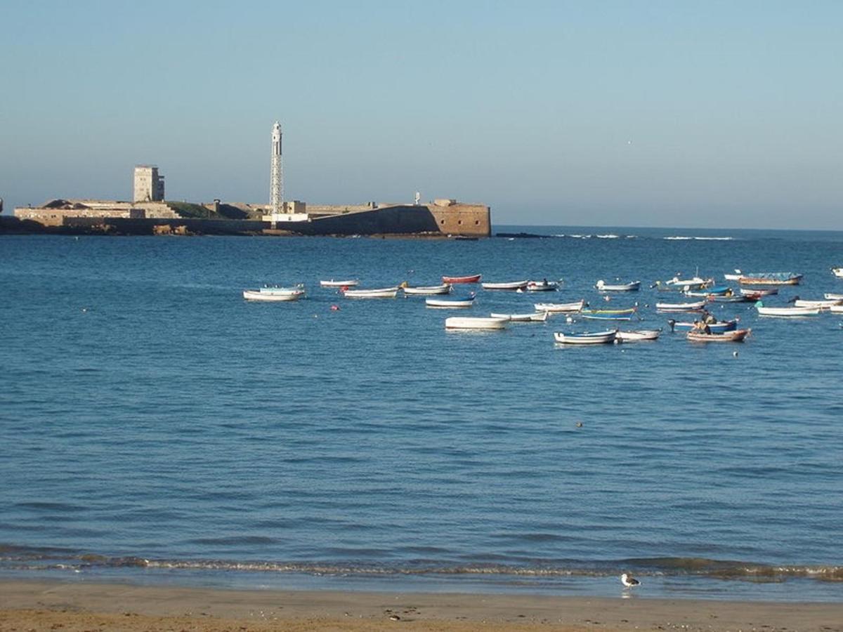 Descubrehome Playa De La Caleta Cadiz